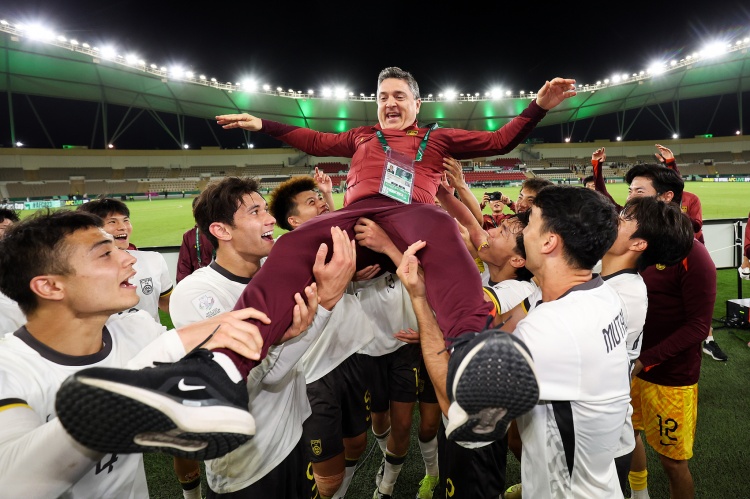亚洲杯亚军+亚运4强!U23国足今年10场大赛8场零封,3-0越南+泰国 亚洲杯亚军+亚运4强!U23国足今年10场大赛8场零封,3-0越南+泰国